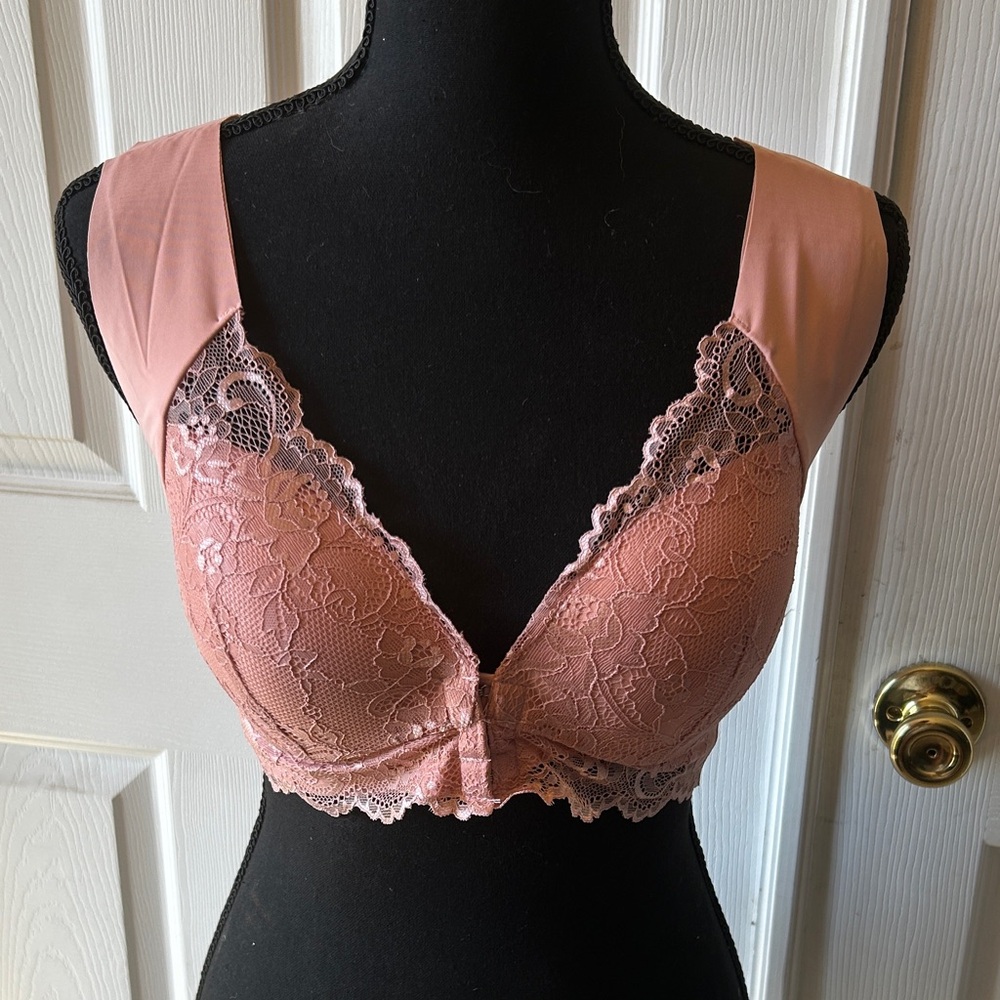 Elegant Lace Women's Bralette - Pink